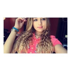 Meet your Posher, Kelly